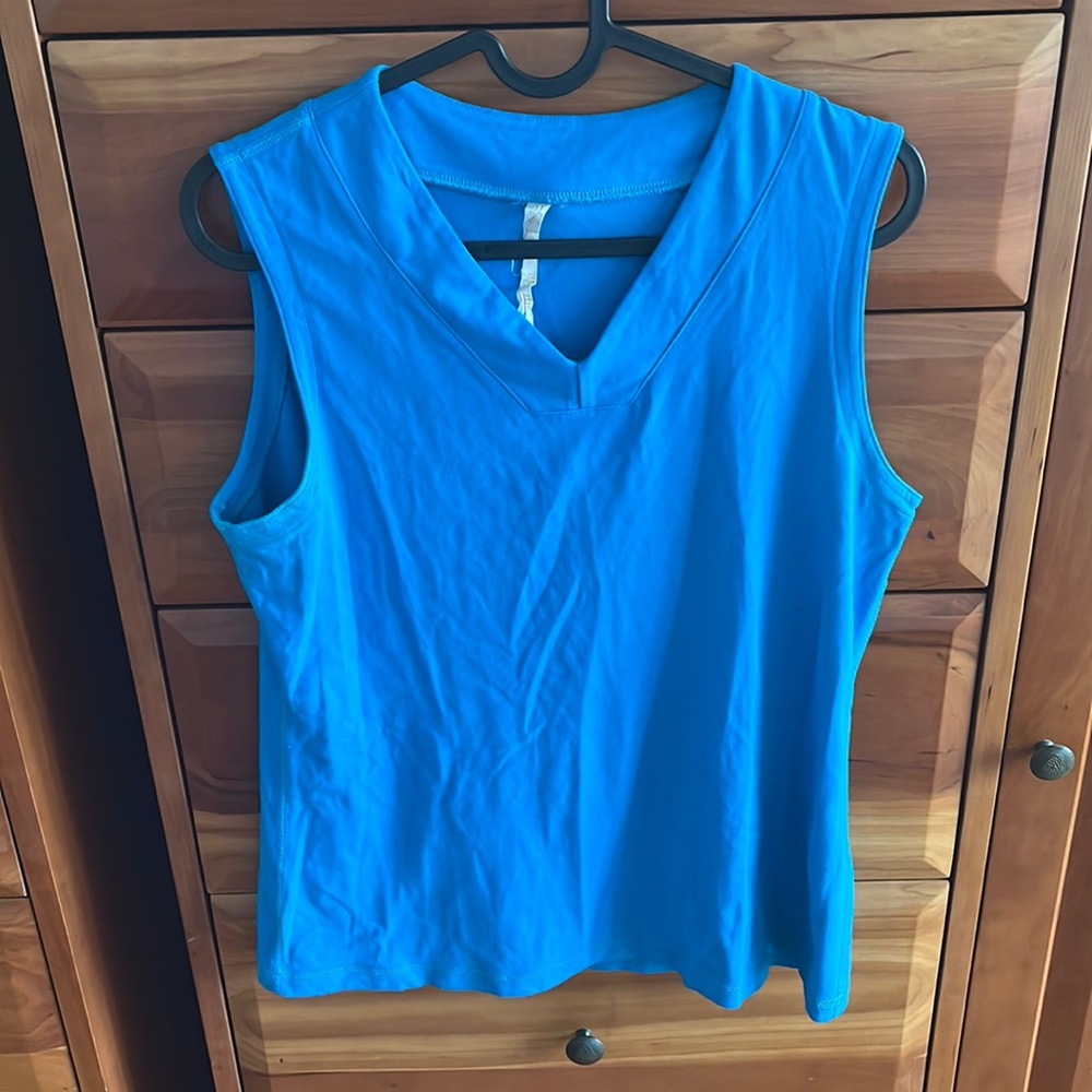 Lululemon v-neck blue sleeveless top